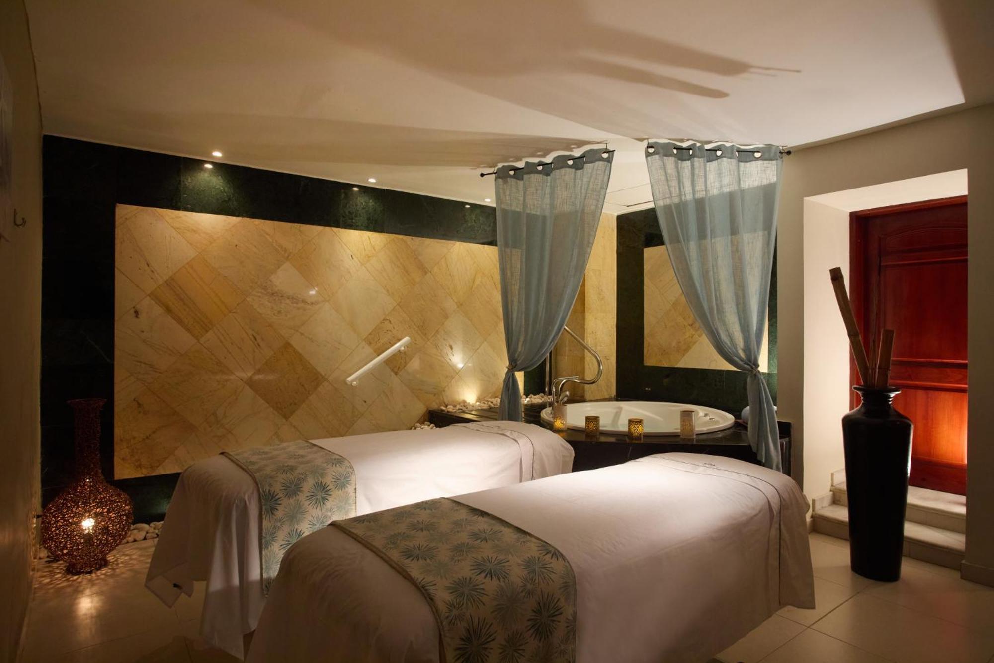 Bahia Principe Luxury Runaway Bay (Adults Only) Екстер'єр фото